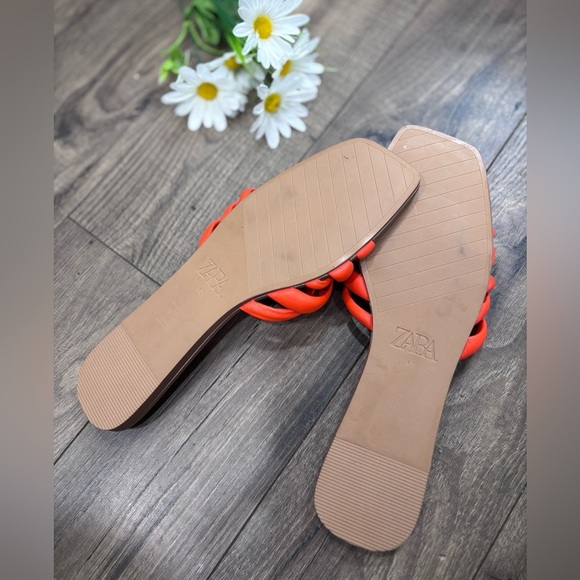 NWOT Zara Slide orange Sandals Size 11 - Picture 2 of 3
